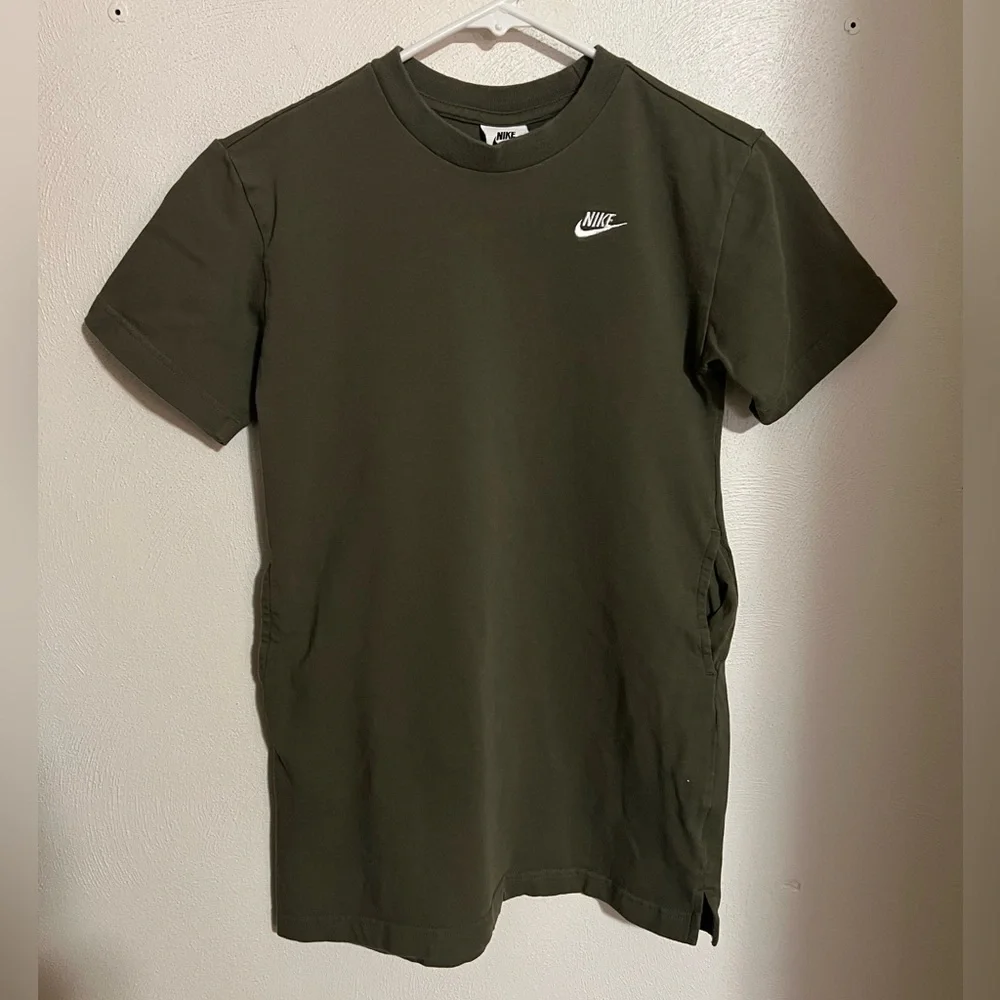 NIKE Sportswear Classic T Shirt Dress with Pockets Army Green White Girl's Sz S‎